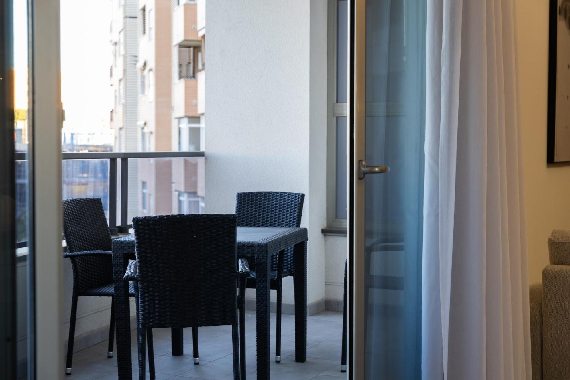 Guillman Suites Аліканте Екстер'єр фото